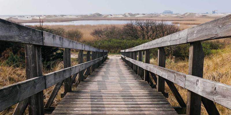 水刀切割机砂管磨损机理与预防：如何保持高压水射流的切割精度