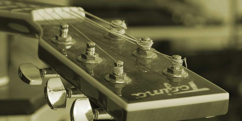 精密模具制造利器：线切割机床慢走丝与快走丝技术深度解析